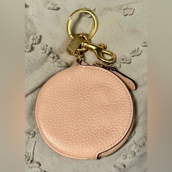 Coach Disney X 101 Dalmatians Keychain - Picture 2 of 3